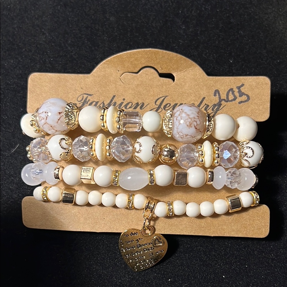 Fashion Jewelry Gold and Cream Bracelet Set with Heart Charm - Picture 1 of 1